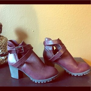 Maroon Bamboo booties🥀